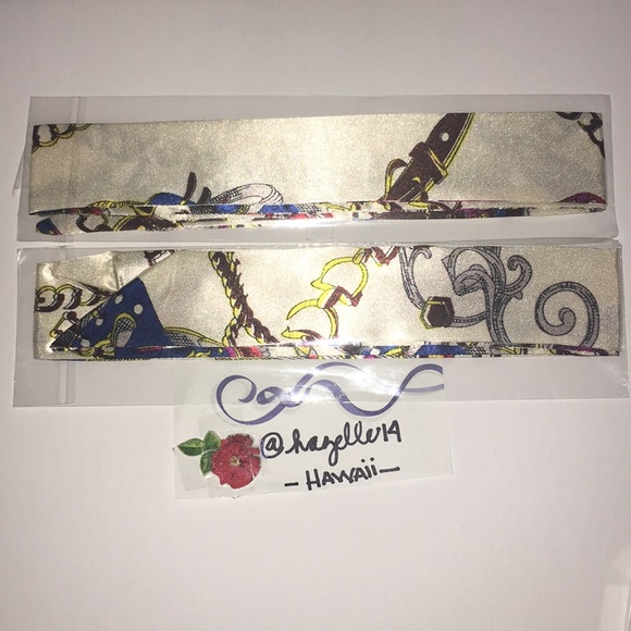 Twilly & Tassel Heart Keychain - Picture 2 of 6